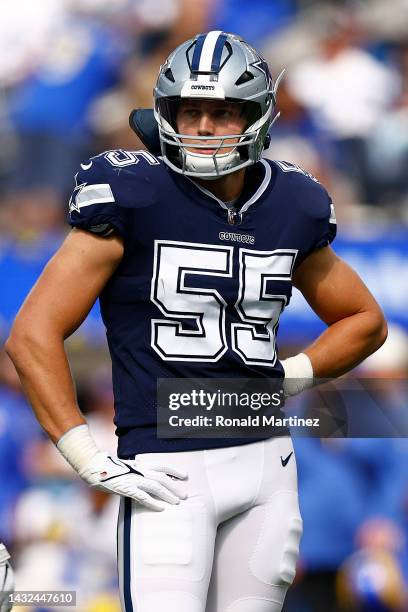 Leighton Vander Esch of the Dallas Cowboys at SoFi Stadium on October 09, 2022 in Inglewood, California.