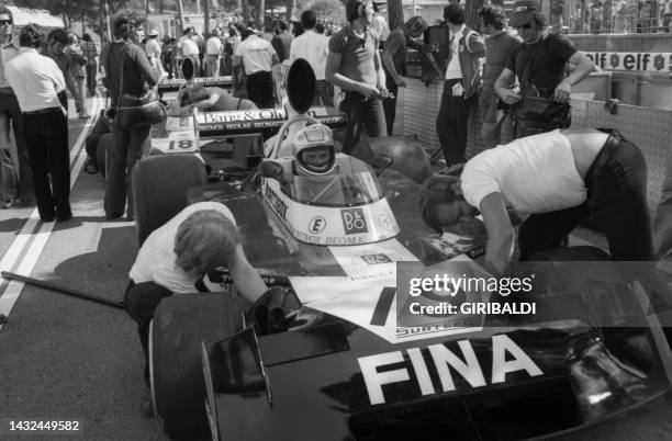 Le pilote automobile Arturo Merzario lors du Grand Prix de Monaco le 25 mai 1974
