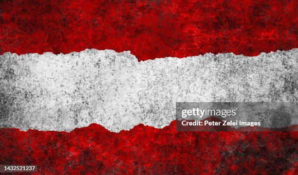 grunge austrian flag - austria flag stock-fotos und bilder