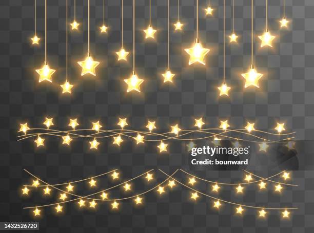 stockillustraties, clipart, cartoons en iconen met christmas lights on transparent background. - licht natuurlijk fenomeen