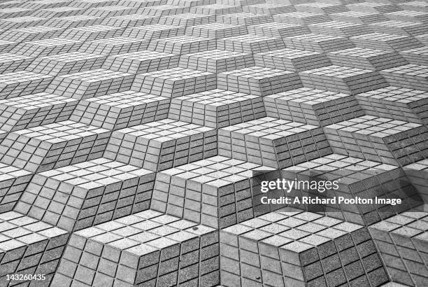 square paving - costa blanca photos et images de collection