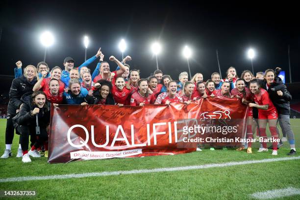 Players of Switzerland celebrate after their side's victory, resulting in qualification for the 2023 FIFA Women's World Cup after the final whistle...