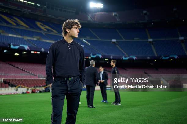 Dennis Curatolo of FC Internazionale U19 players inspect the pitch ahead of their UEFA Champions League group C match against FC Barcelona at Spotify...