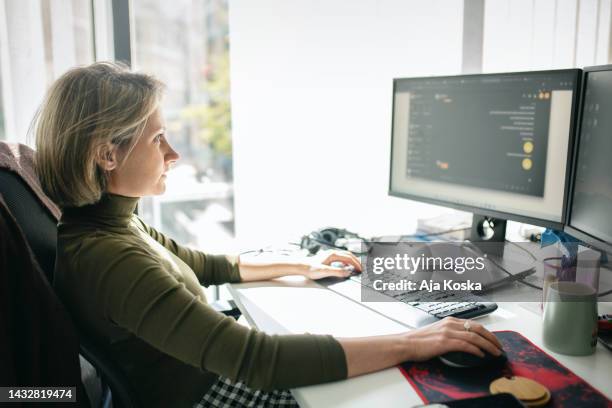 28 App Developer Profile Stock Photos, High-Res Pictures, and Images ...