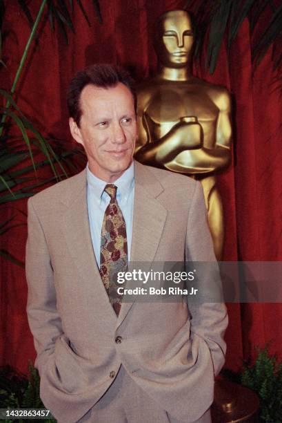 James Woods arrives at the Oscar Luncheon at Beverly Hilton Hotel, March 12, 1997 in Beverly Hills, California.