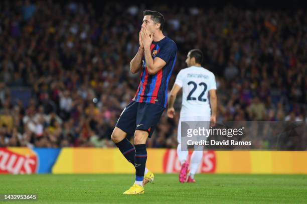 Robert Lewandowski of FC Barcelona reacts after a missed chance during the UEFA Champions League group C match between FC Barcelona and FC...