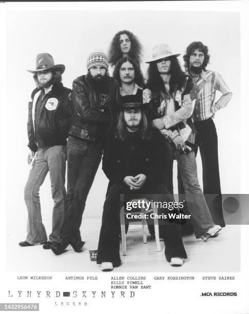 Southern rock band Lynyrd Skynyrd (L-R - Leon Wilkeson, Artimus Pyle, Billy Powell, Allen Collins , Ronnie Van Zant (seated, Gary Rossington and...