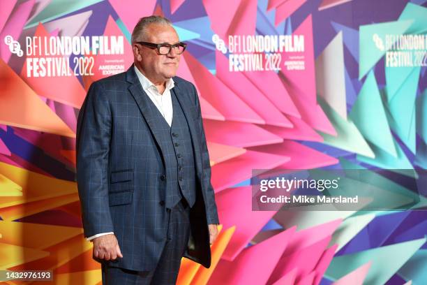 London Ray 1,378 Ray Winstone Photos Stock Photos, High-Res Pictures, and Images ...