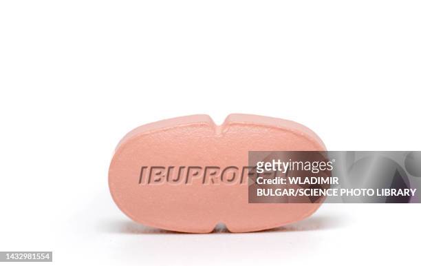 ibuprofen pill, conceptual image - ibuprofen 個照片及圖片檔