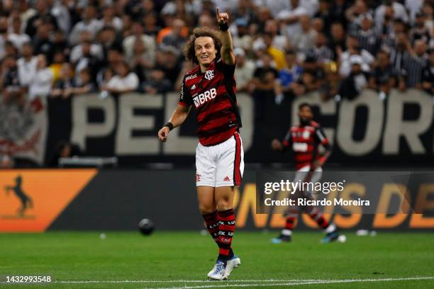 David Luiz of Flamengo reacts during the first leg match of the final of Copa do Brasil 2022 between Corinthians and Flamengo at Neo Quimica Arena on...