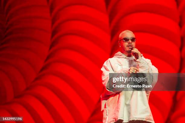Colombian singer J Balvin performs on stage during a show as part of the tour to present his new album "Jose" at Antel Arena on October 12, 2022 in...