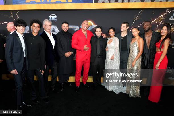 Bodhi Sabongui, Jalon Christian, Pierce Brosnan, Mohammed Amer, Dwayne "The Rock" Johnson, Odelya Halevi, Noah Centineo, Quintessa Swindell, Aldis...