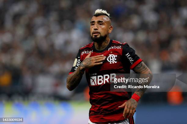 Arturo Vidal of Flamengo reacts during the first leg match of the final of Copa do Brasil 2022 between Corinthians and Flamengo at Neo Quimica Arena...