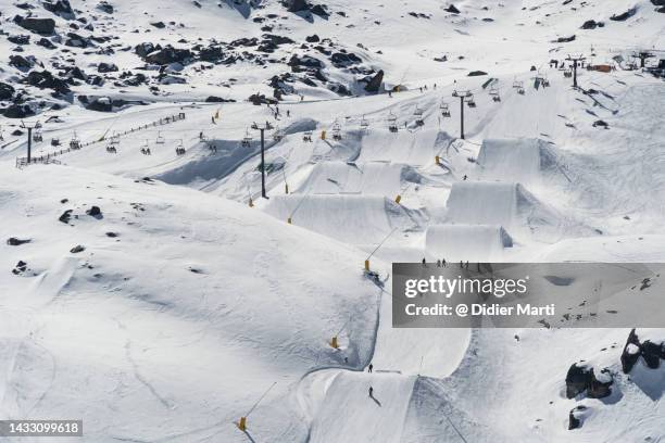 the remarkables ski resort in new zealand - queenstown new zealand foto e immagini stock