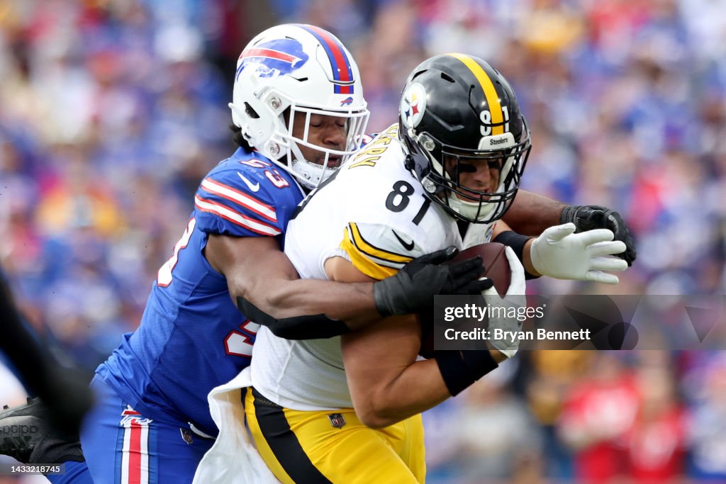 Pittsburgh Steelers v Buffalo Bills