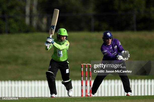 Rachael Haynes of the Thunder bats during the Women's Big Bash League match between the Sydney Thunder and the Hobart Hurricanes at Blacktown...