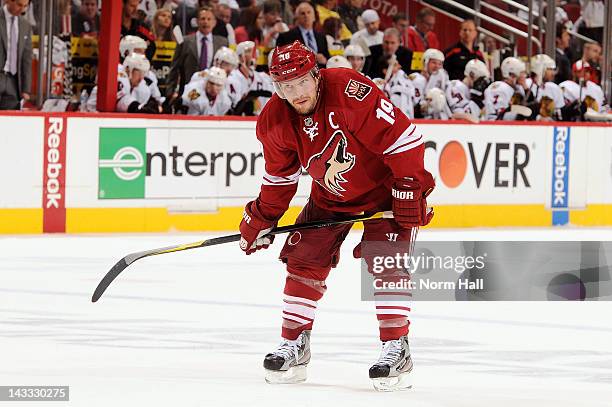 Shane Doan of the Phoenix Coyotes gets ready during a faceoff against the Chicago Blackhawks in Game Five of the Western Conference Quarterfinals...