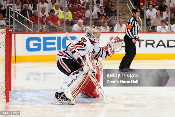 Corey Crawford of the Chicago Blackhawks gets ready to make a save against the Phoenix Coyotes in Game Five of the Western Conference Quarterfinals...