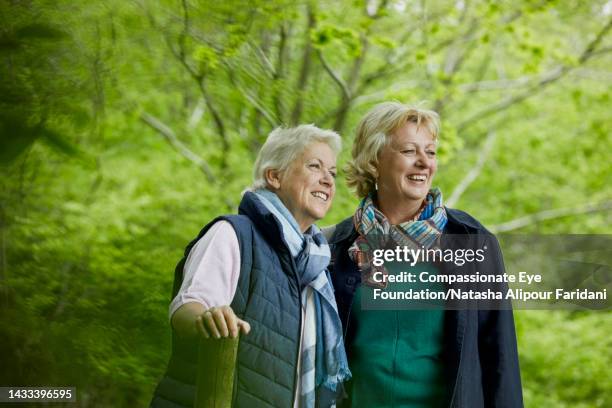 Hug Leaning Leaning In For Hug Photos and Premium High Res Pictures - Getty Images
