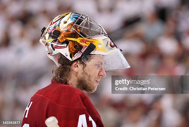 Goaltender Mike Smith of the Phoenix Coyotes in Game One of the Western Conference Quarterfinals against the Chicago Blackhawks during the 2012 NHL...