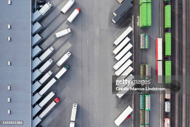 Distribution Center Train Machine 2,433 Unloading Train Stock Photos, High-Res Pictures, and Images ...