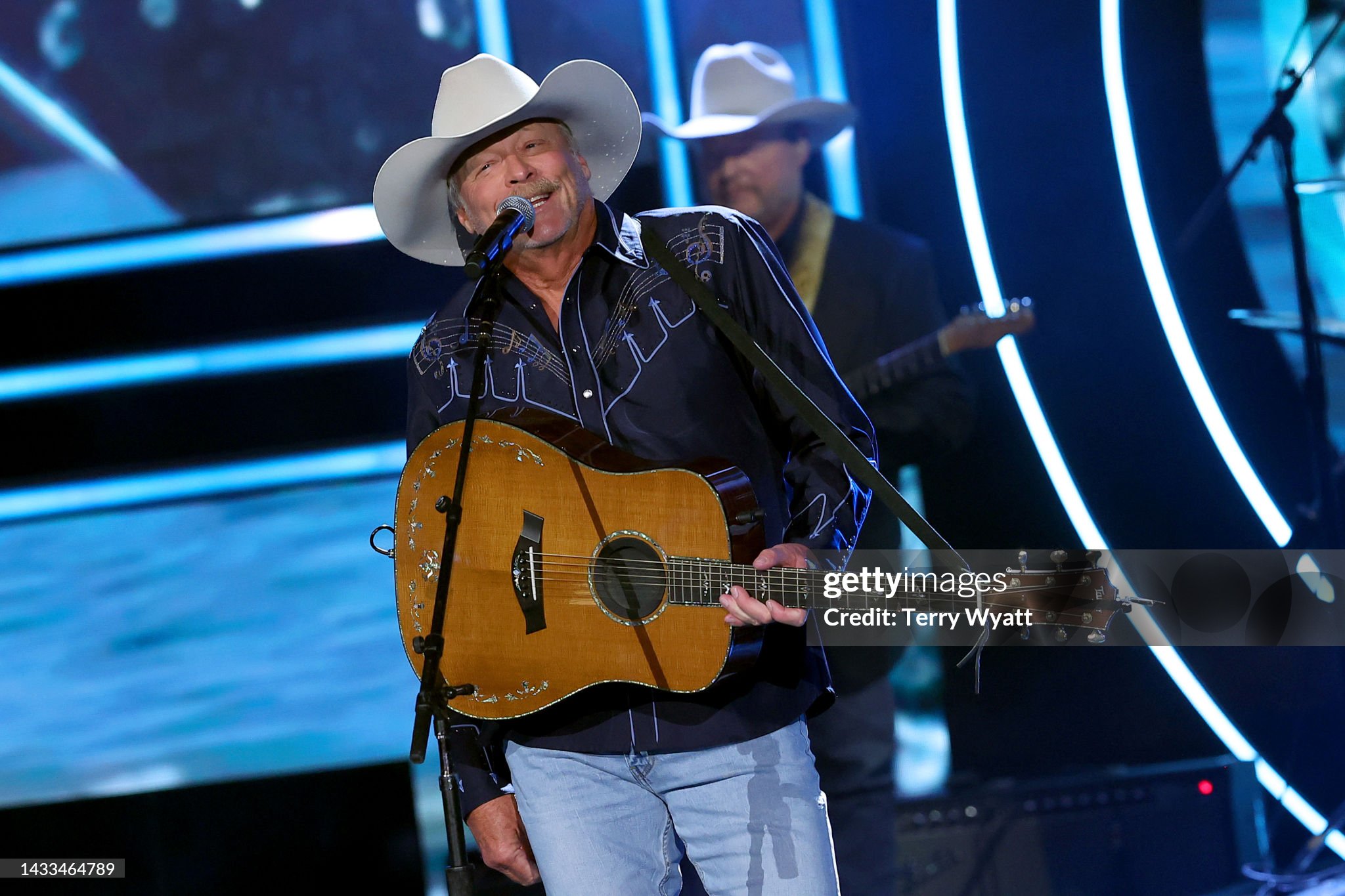 2022 CMT Artists Of The Year - Show