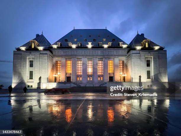 the supreme court of canada in ottawa, ontario - ottawa building stock pictures, royalty-free photos & images