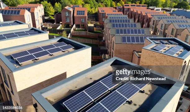 solar powered lifestyle - thinking outside the box englische redewendung stock-fotos und bilder