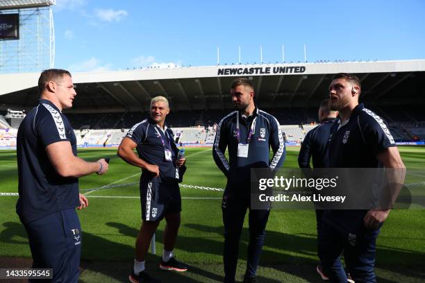 Ryan Hall and Mike McMeeken of England inspect the pitch with teammates prior to the Rugby League World Cup 2021 Pool A match between England and...