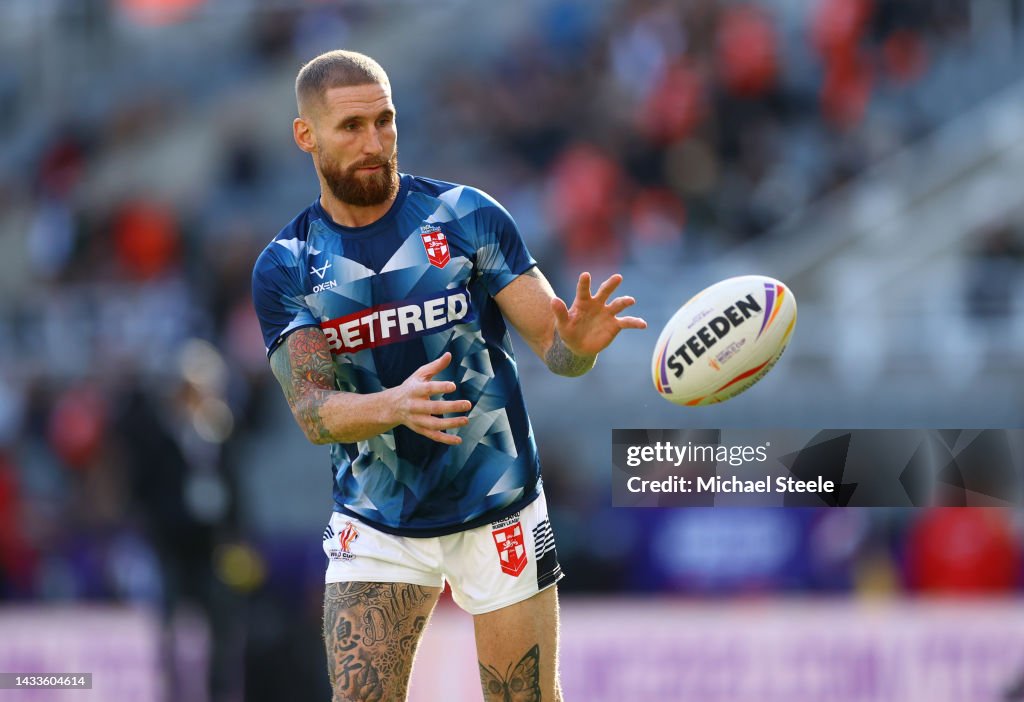 Sam Roberts Rugby Sam Tomkins of England warms up prior to the Rugby League World Cup ...