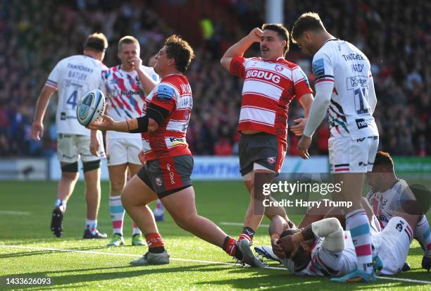 Val Rapava-Ruskin of Gloucester Rugby celebrates their sides fourth try during the Gallagher Premiership Rugby match between Gloucester Rugby and...