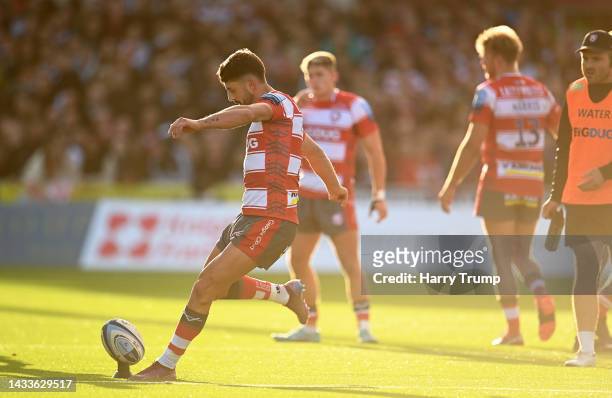 Adam Hastings of Gloucester Rugby kicks the winning penalty during the Gallagher Premiership Rugby match between Gloucester Rugby and Bristol Bears...