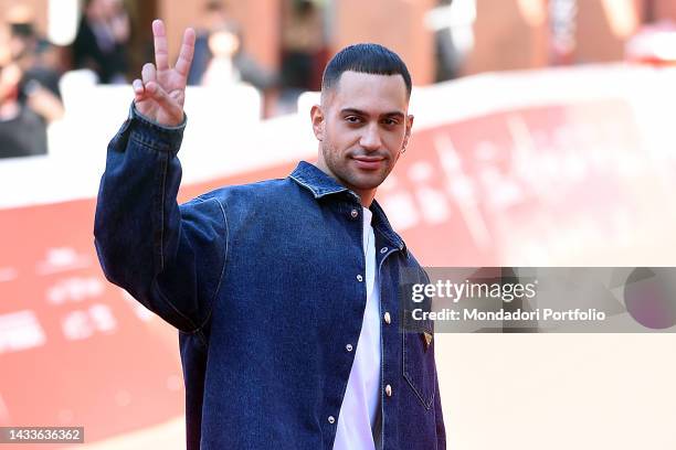 B R Mahmood 1,151 Mahmood (Singer) Stock Photos, High-Res Pictures, and Images ...