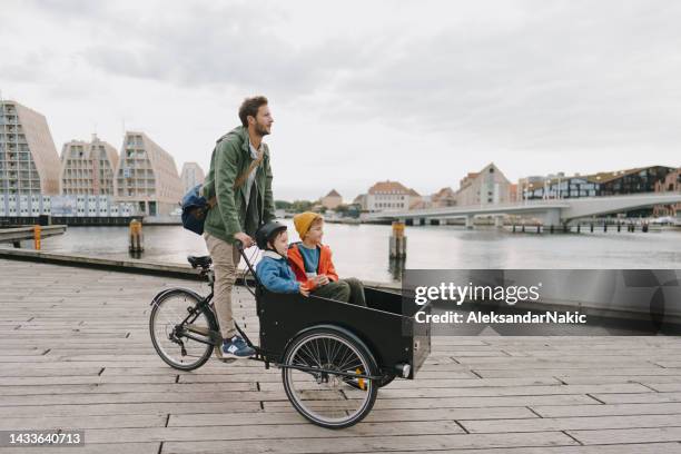 hanging out with our dad - denmark cycling stock pictures, royalty-free photos & images