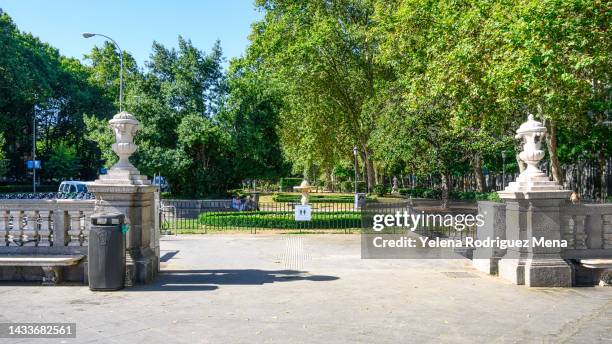 parque el buen retiro - madrid buen retiro park stock pictures, royalty-free photos & images