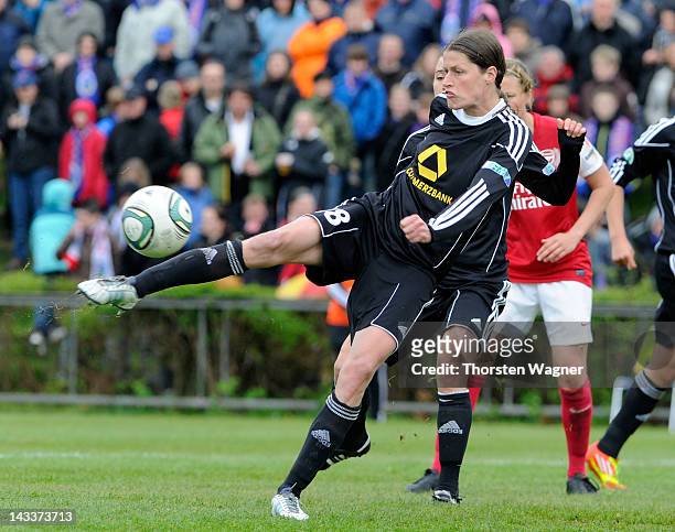 Kerstin Garefrekes of Frankfurt runs with the ball during the UEFA Women's Champions League Semi Final match between 1.FFC Frankfurt and Arsenal...