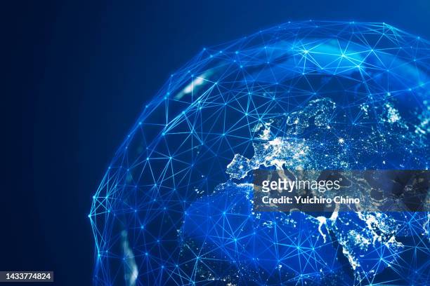 global communication network - intercontinental imagens e fotografias de stock