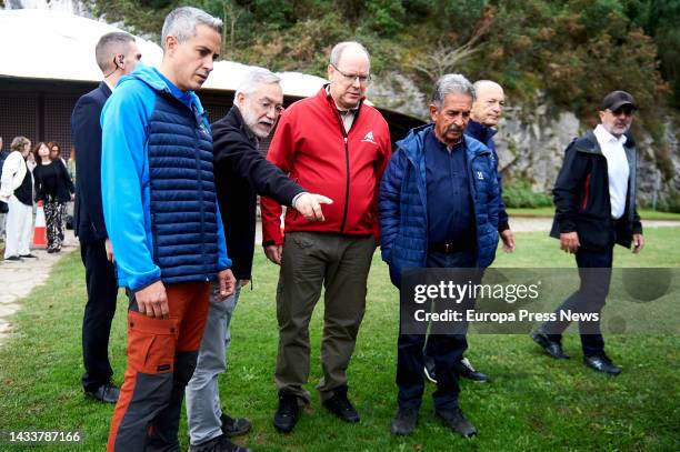 The Prince of Monaco, Albert II , and the president of Cantabria, Miguel Angel Revilla , listen to the explanations of the director of the Museum of...