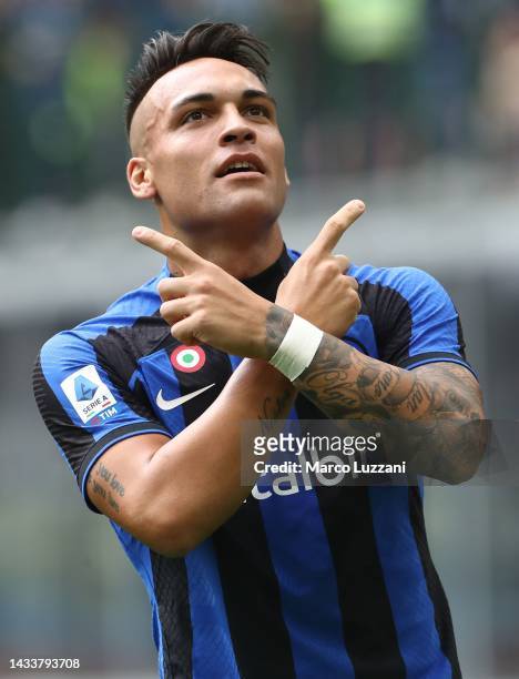 Lautaro Martinez of FC Internazionale celebrates after scoring the opening goal during the Serie A match between FC Internazionale and US Salernitana...