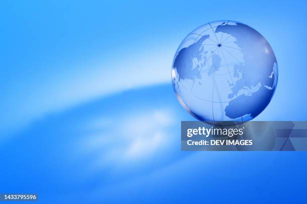 glass made globe showing world - glass map india stock pictures, royalty-free photos & images