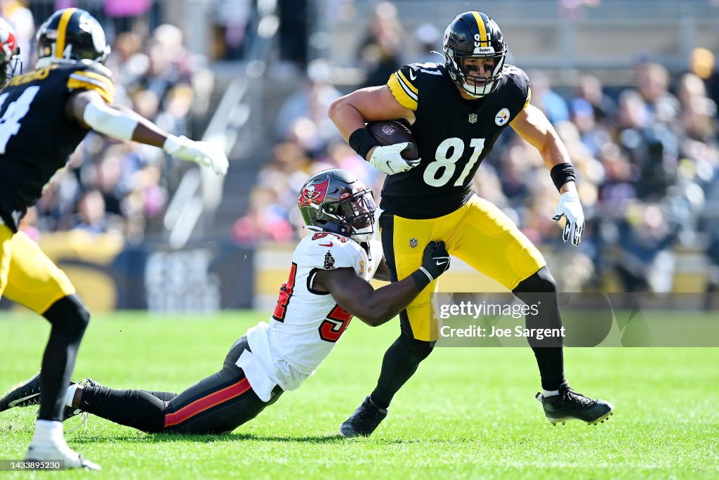 Tampa Bay Buccaneers v Pittsburgh Steelers