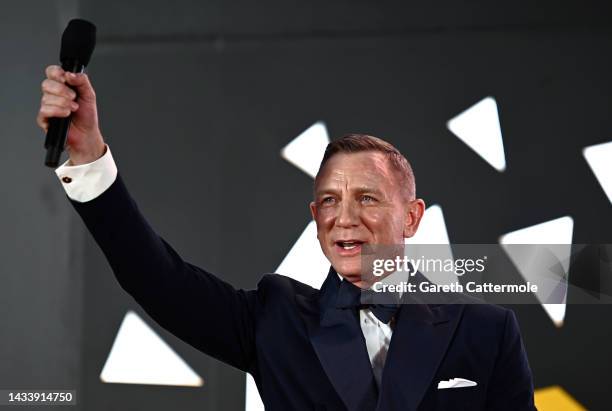 Daniel Craig attends the "Glass Onion: A Knives Out Mystery" European Premiere Closing Night Gala during the 66th BFI London Film Festival at The...