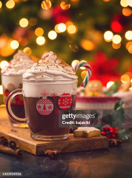 hot chocolate for the christmas - star shaped chocolate stock pictures, royalty-free photos & images
