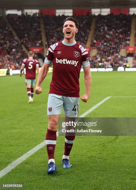 Declan Rice of West Ham United celebrates after scoring their side's first goal during the Premier League match between Southampton FC and West Ham...