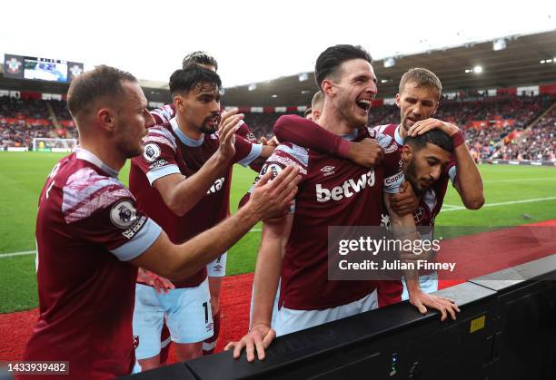 Declan Rice of West Ham United celebrates after scoring their side's first goal during the Premier League match between Southampton FC and West Ham...