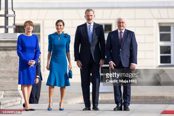King Felipe VI of Spain and Queen Letizia of Spain are welcomed by German President Frank-Walter Steinmeier and German First Lady Elke Buedenbender...