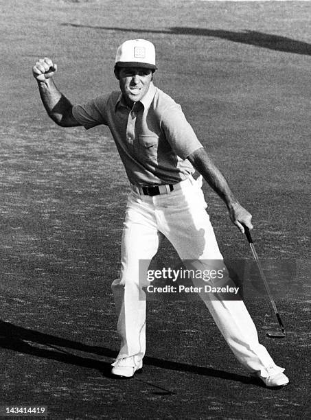 Gary Player of South Africa holes teh winning putt on the 18th green during the 1978 Masters Tournament at Augusta National Golf Club on April 9,...