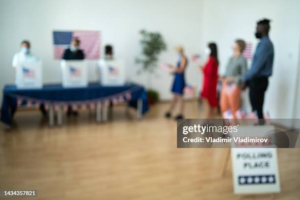 Voting Line Early Voting Lines Photos and Premium High Res Pictures - Getty Images