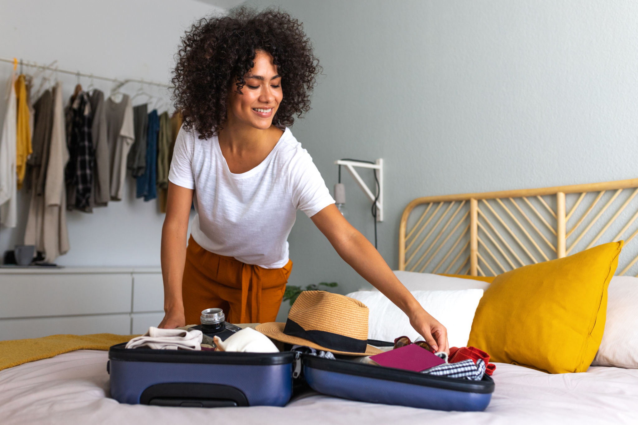 solo traveler packing