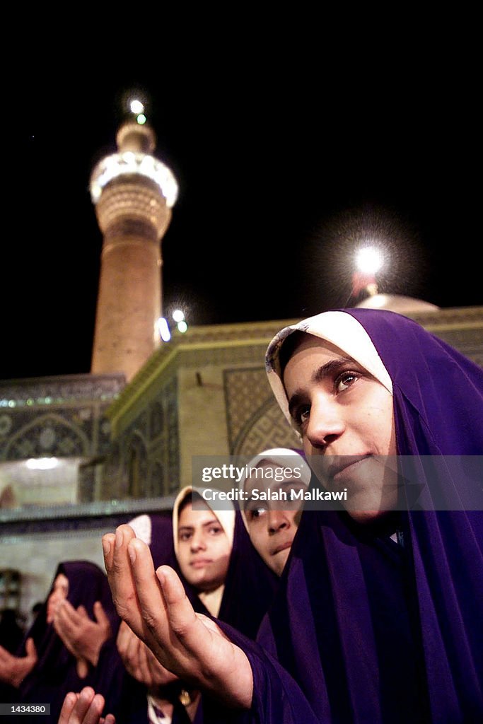 Muslims In Iraq Female Iraqi and Irani Shiite Muslims pray in front of the Imam... News ...